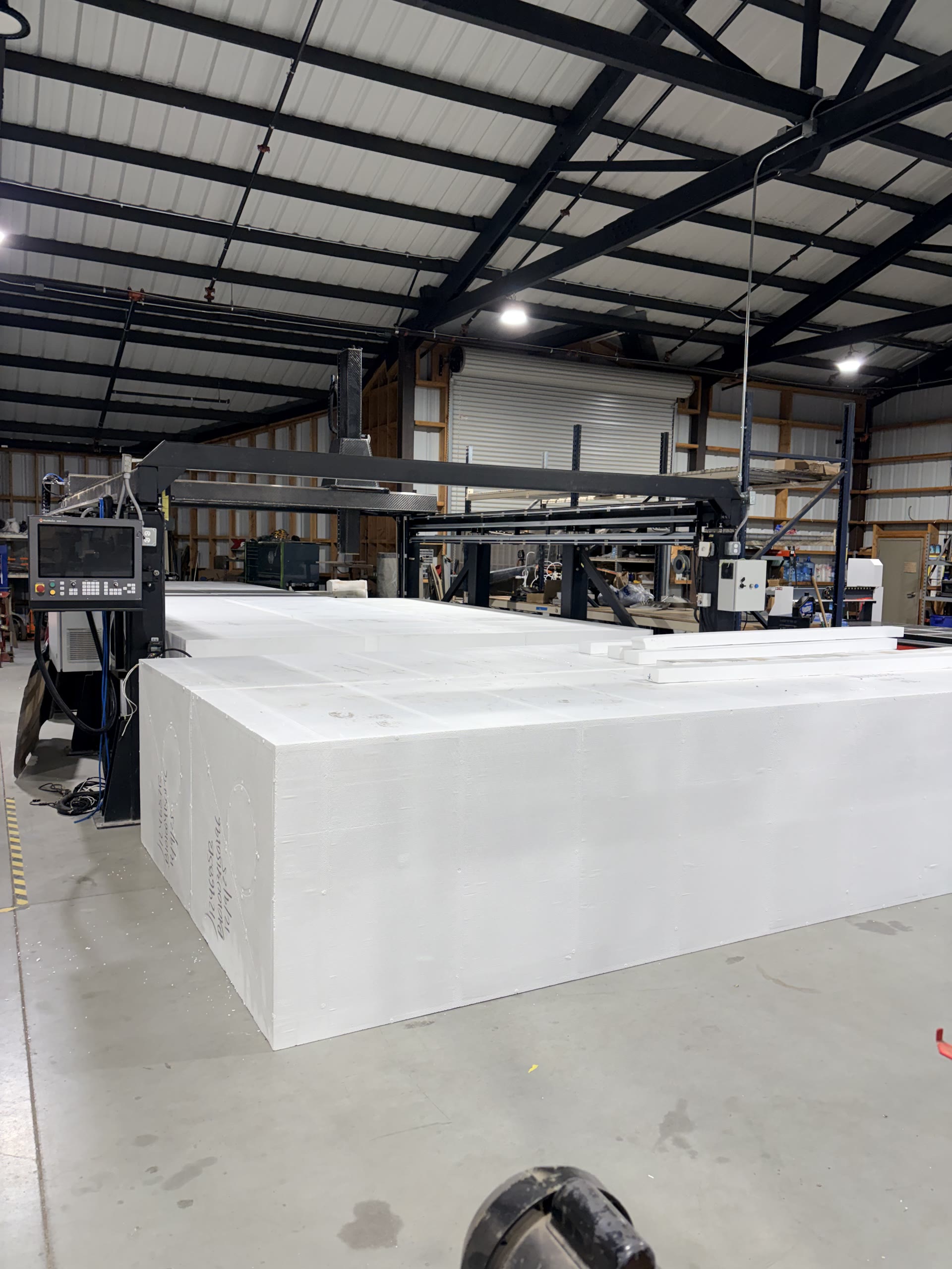 Foam CNC gantry bulk material focus
